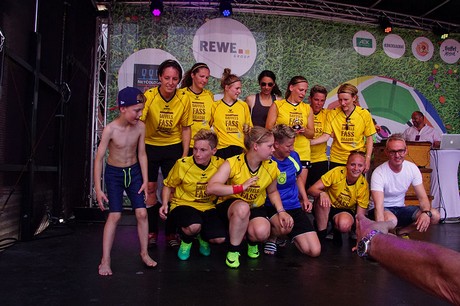 Com Together Cup